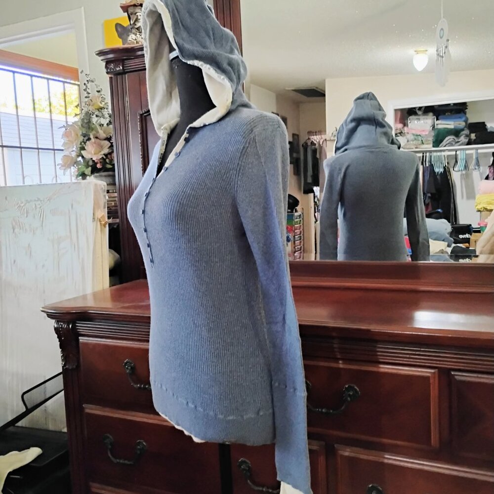 Blue Knitted Long Sleeve, Button Down V-Neck and Hoodie Cardigan - Picture 2 of 6